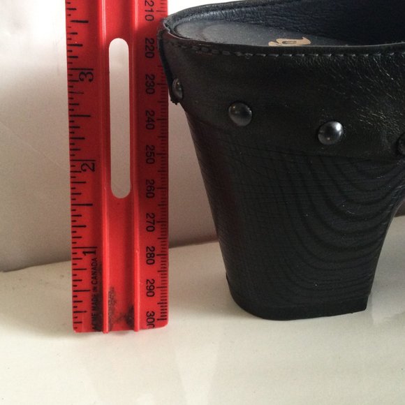 Dansko Nigella Sandals Comfort Strappy Size 9 Black heels Leather - Picture 13 of 16